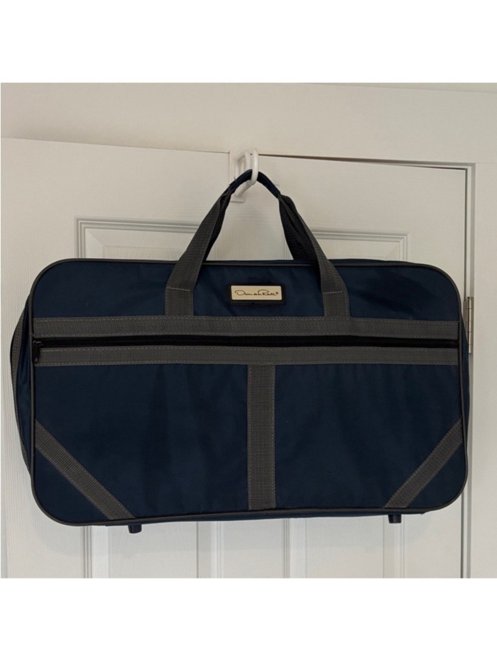 Oscar de la Renta Vintage Dark Blue & gray travel Bag top handles dual zippers